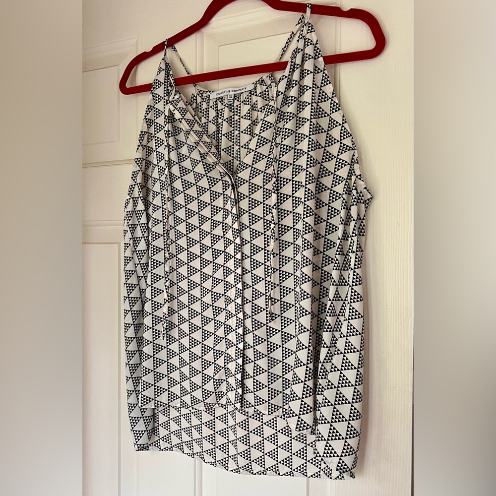 Collective Concepts Black and Cream lightweight Graphic Halter Top